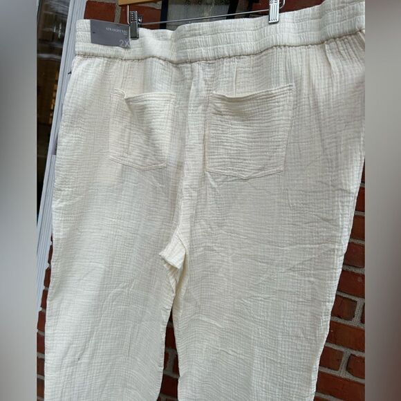 Soft Surroundings Ivory Beach Bound Pull On Gauze Crop Pants - Picture 7 of 7